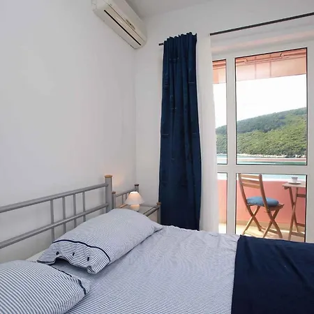 شقة Apartment In Rabac 34567 *
