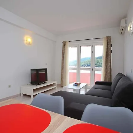 Apartment In Rabac 34567 شقة غاباس