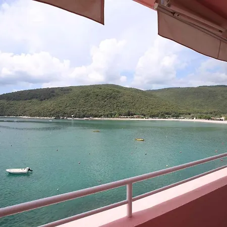 Apartment In Rabac 34567 شقة غاباس